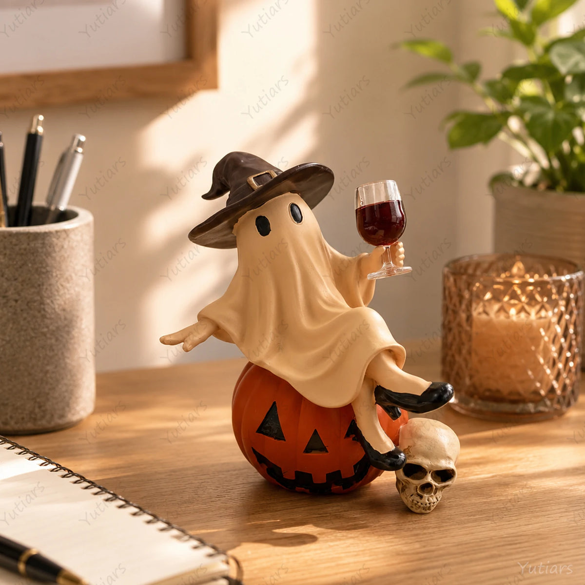 Tipsy Ghost Pumpkin Décor